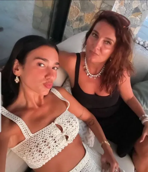 Sexy mother, daughter