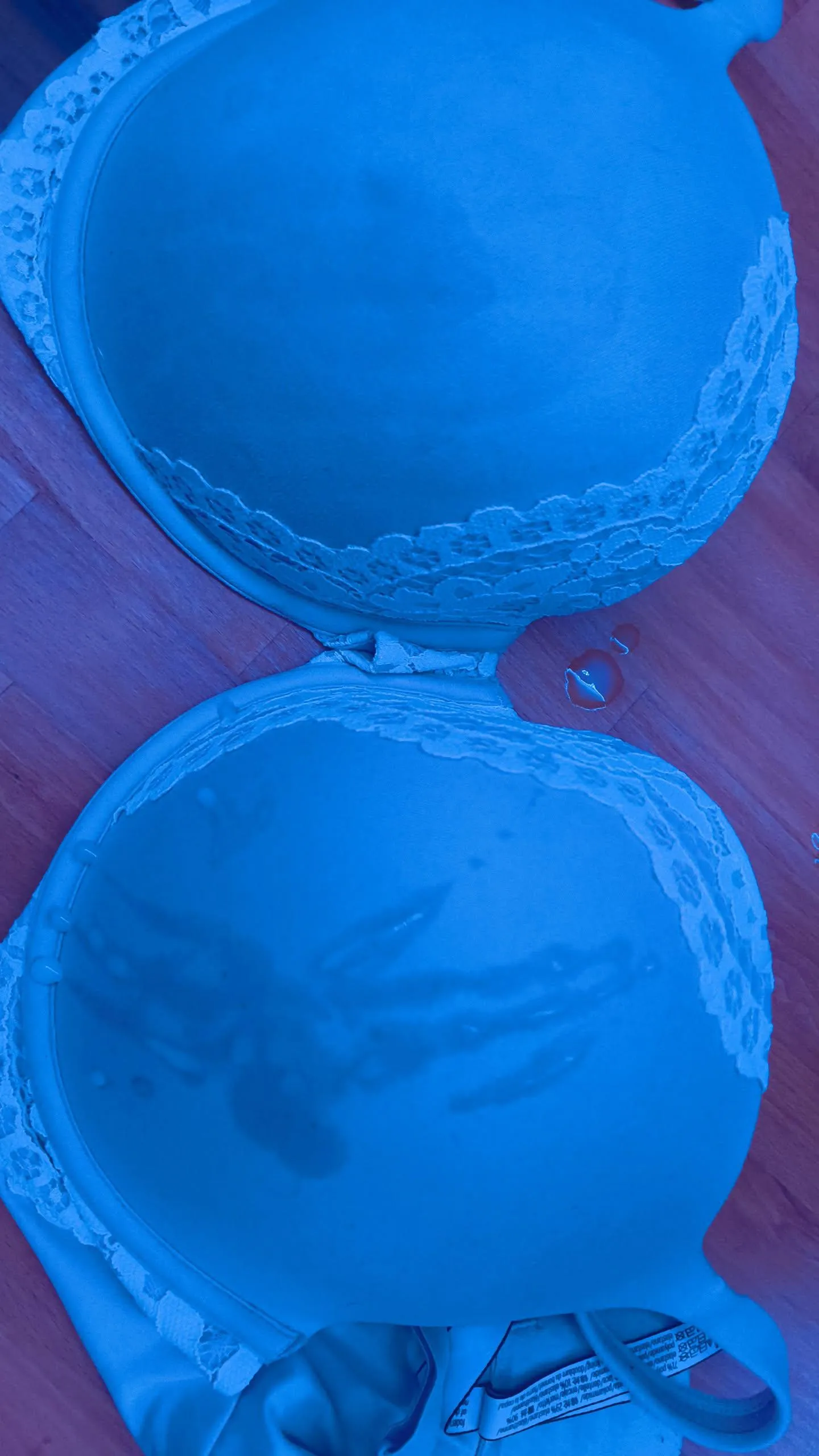 Sorry for the awful pic, always ends up being late night tired pics hehe