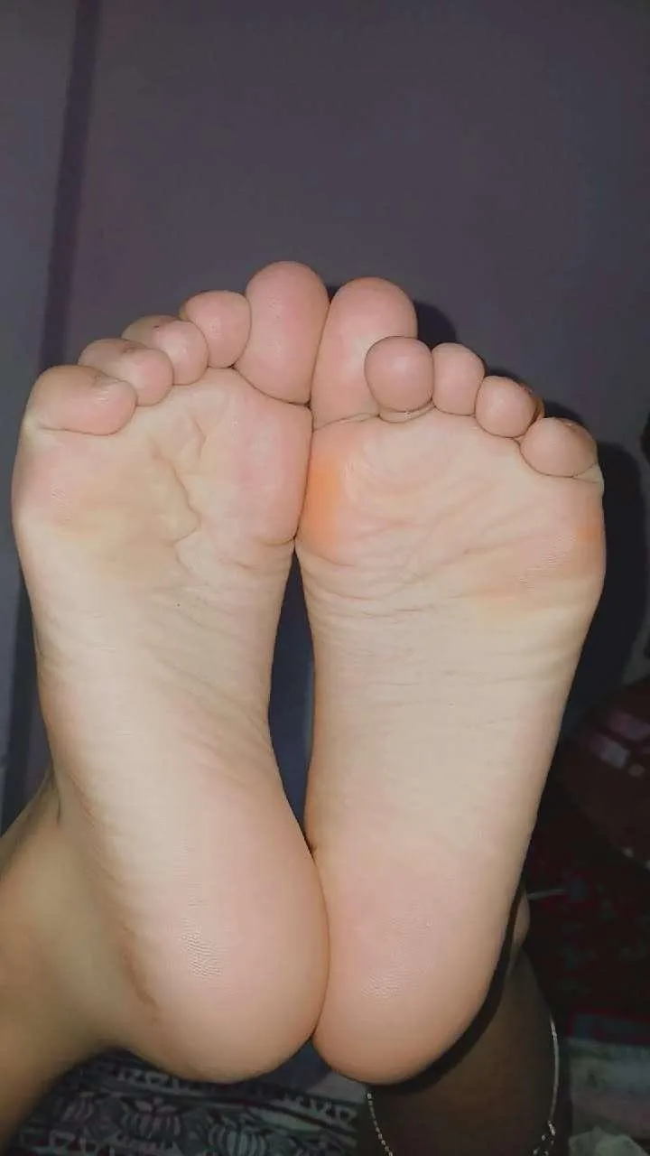 The soft folds and winkles on my soles