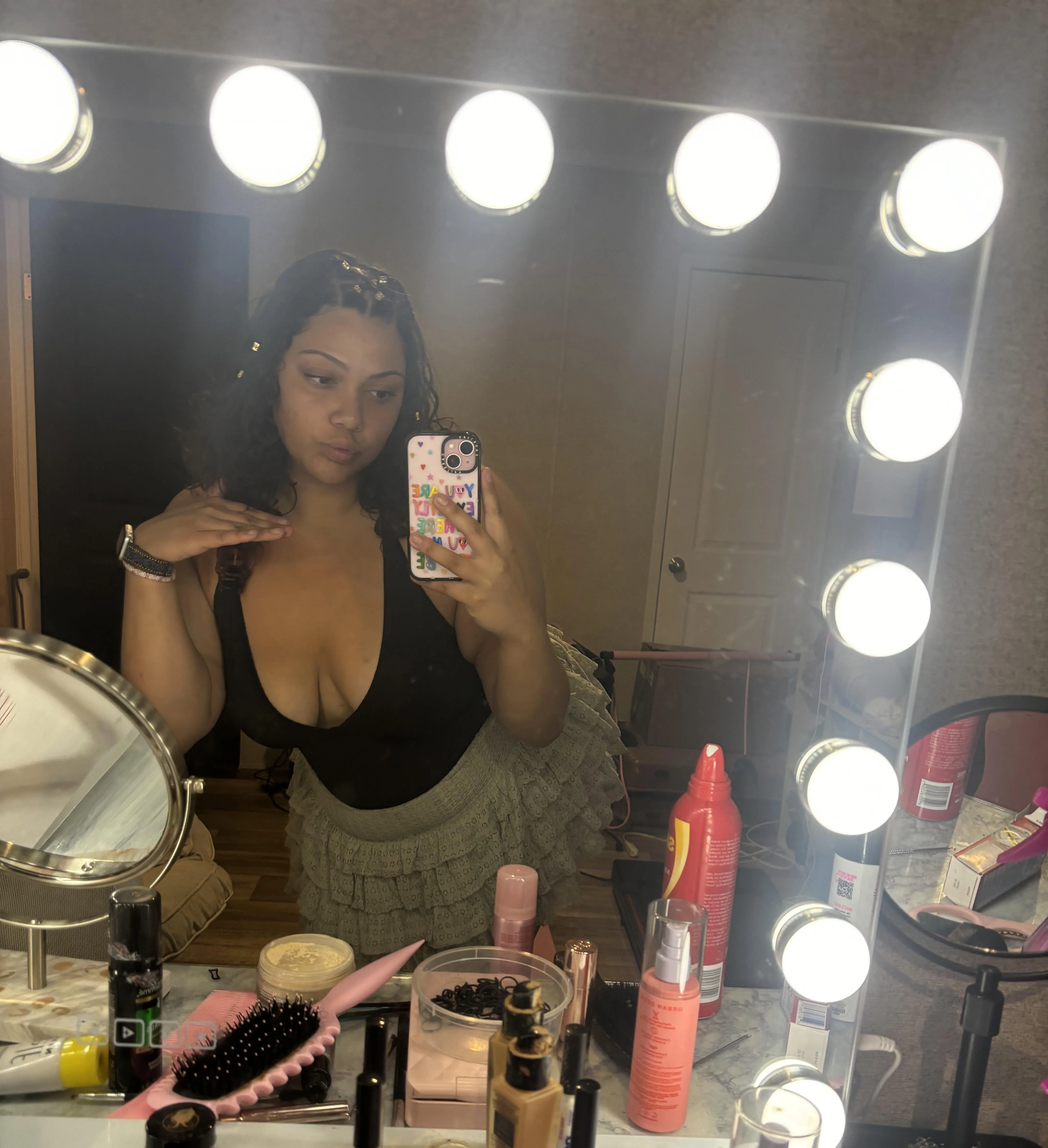 You wanna call me mommy so bad… pay up little and I’ll make you mine 💋