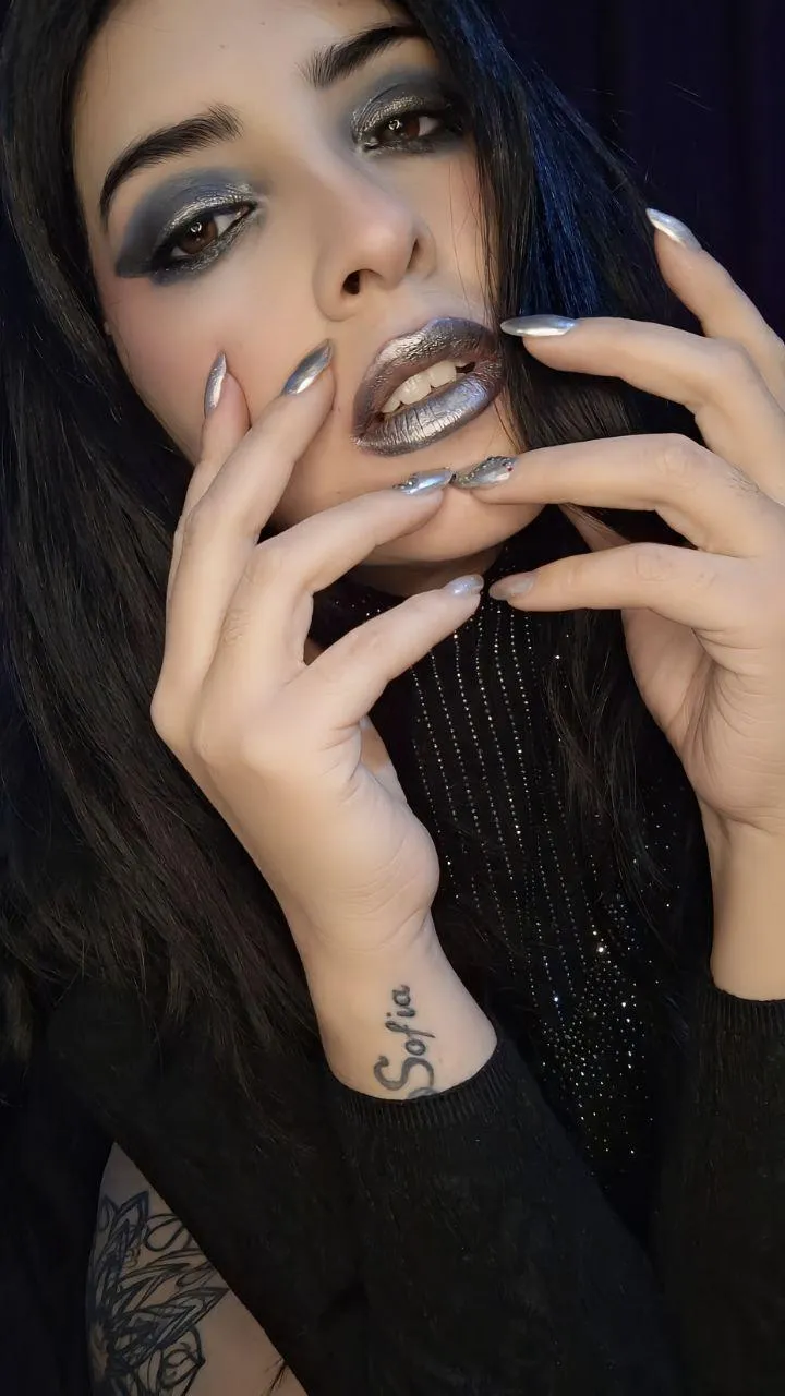 Do you like my lip color?