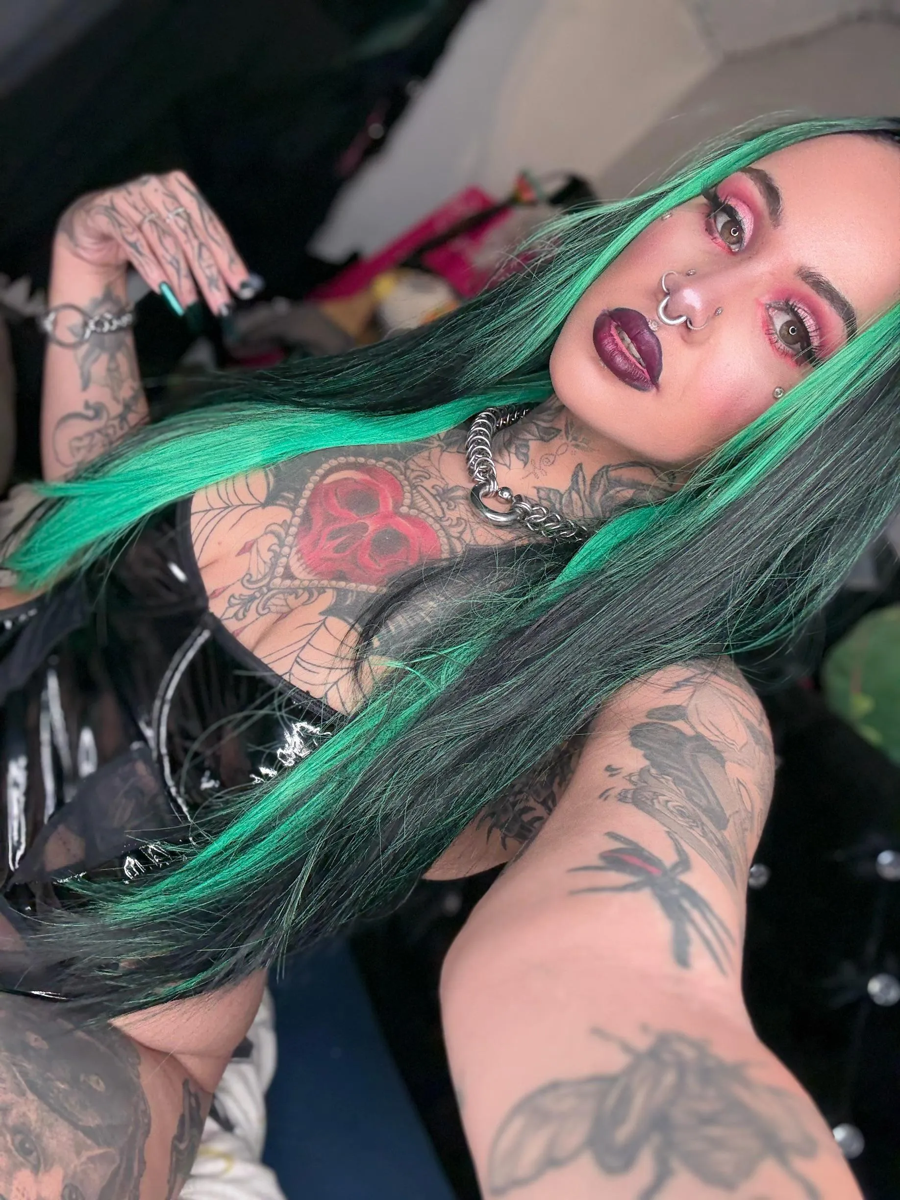 Full lips, full attitude.