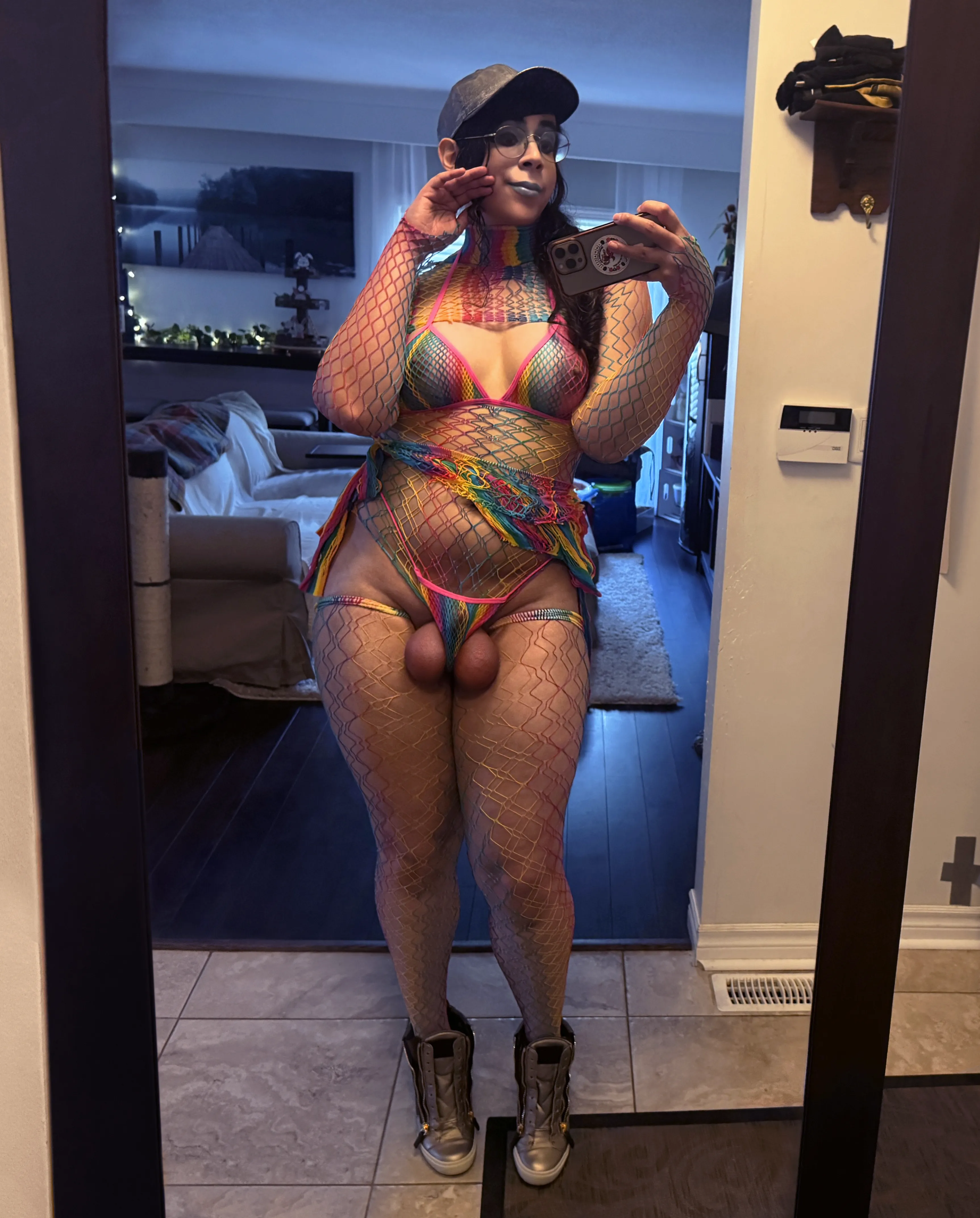 How do we feel about balls outside the thong, folks? Wardrobe malfunction or bold summer fashion statement? 🍒😚🌈