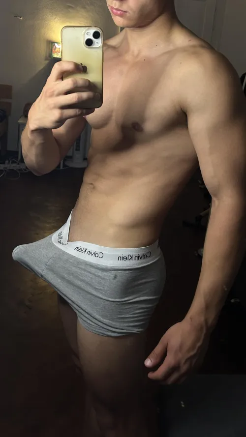 (20)Have you ever been fucked by a gym bro?