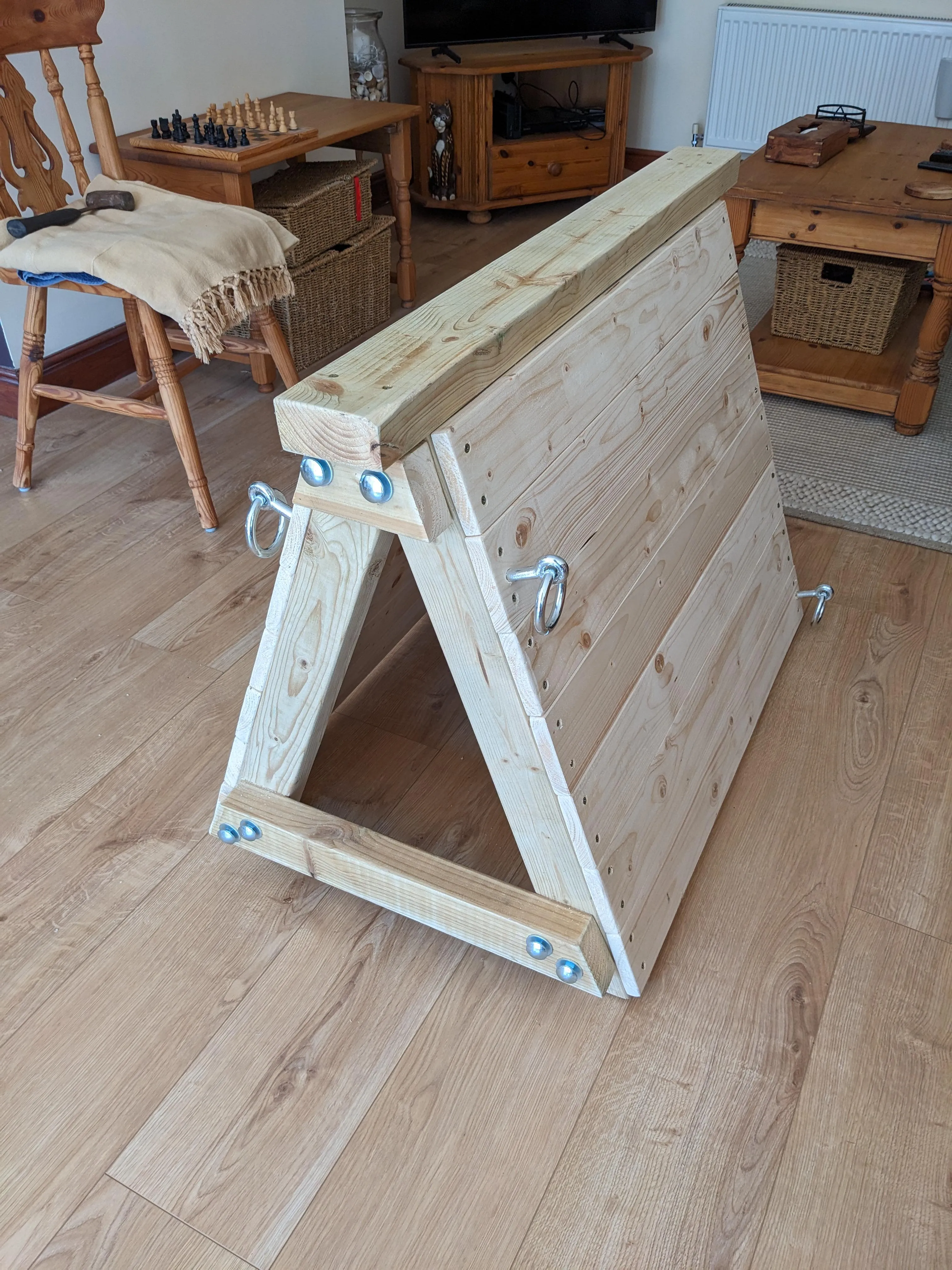 Bondage bench nearly finished. Time to test the anchor point positions :)