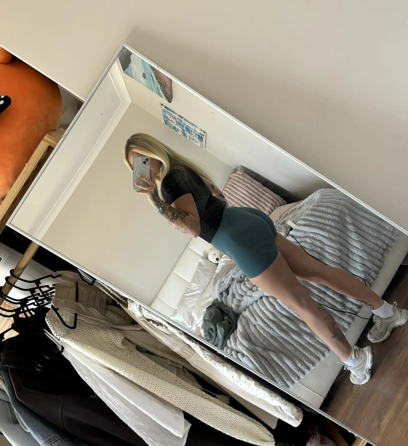 Do i make you hard? 😈