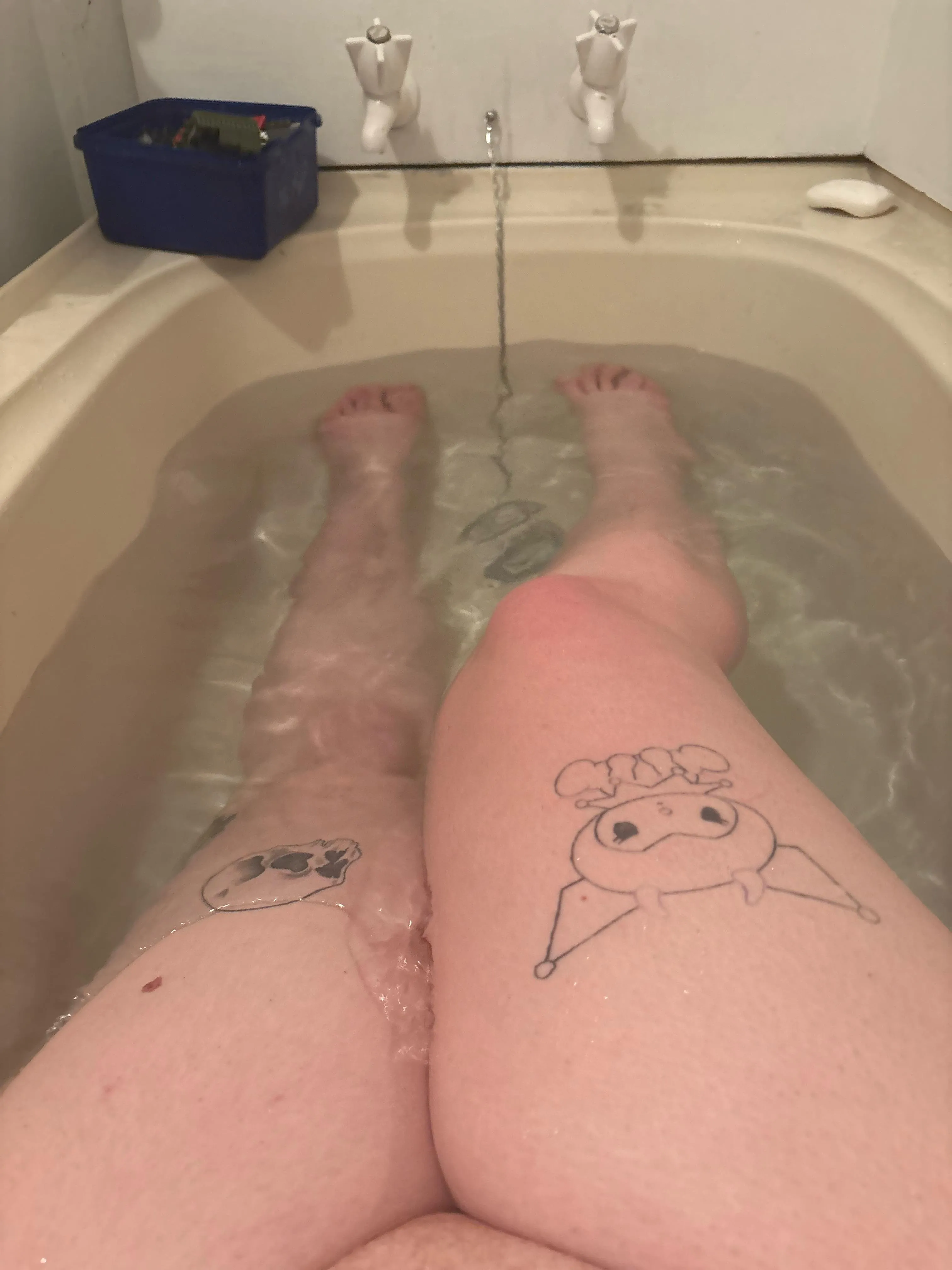 Laying in al my juices 😍