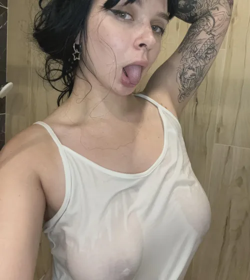 Let's have a wet t-shirt contest
