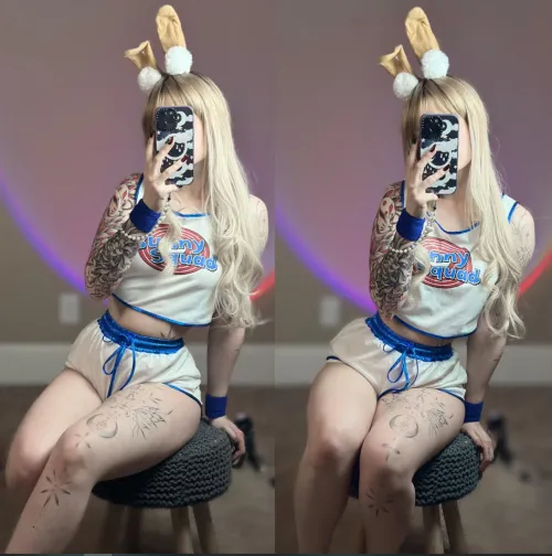 Lola Bunny cosplay from Space Jam (LeesiBB)