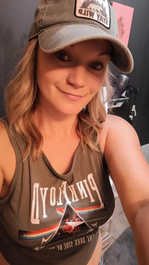 Say 'Y' if you want my nudes in your inbox. (I'll send it ASAP!)