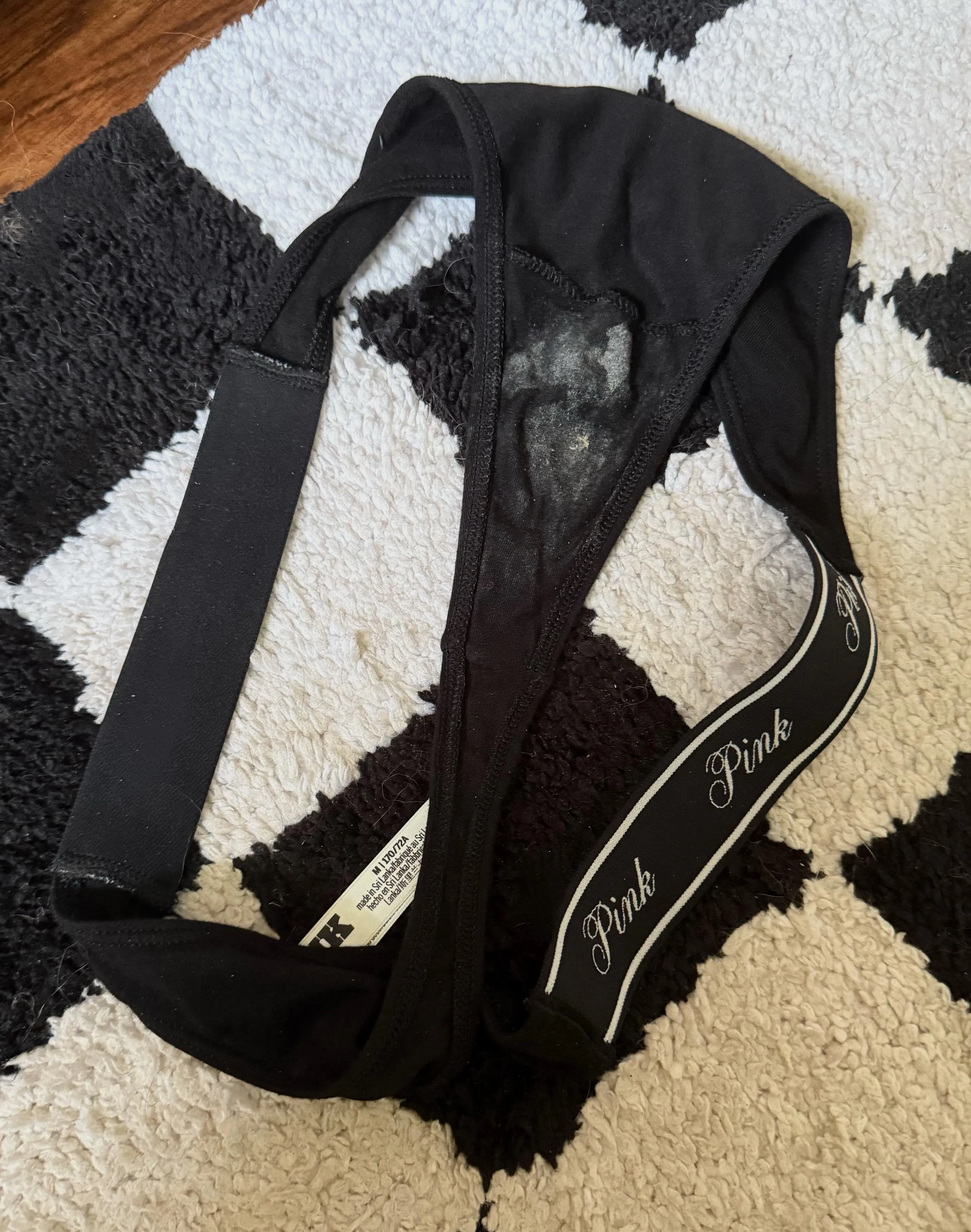 Wyd if you walk in my bathroom and I had forgot to clean up my laundry? [Selling][USA]