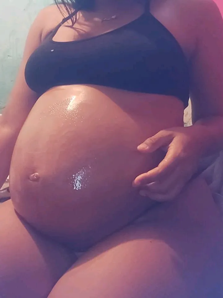 Hi, do you like my sexy belly?