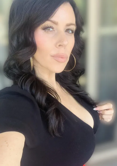 one glance & i suddenly have your entire savings;)