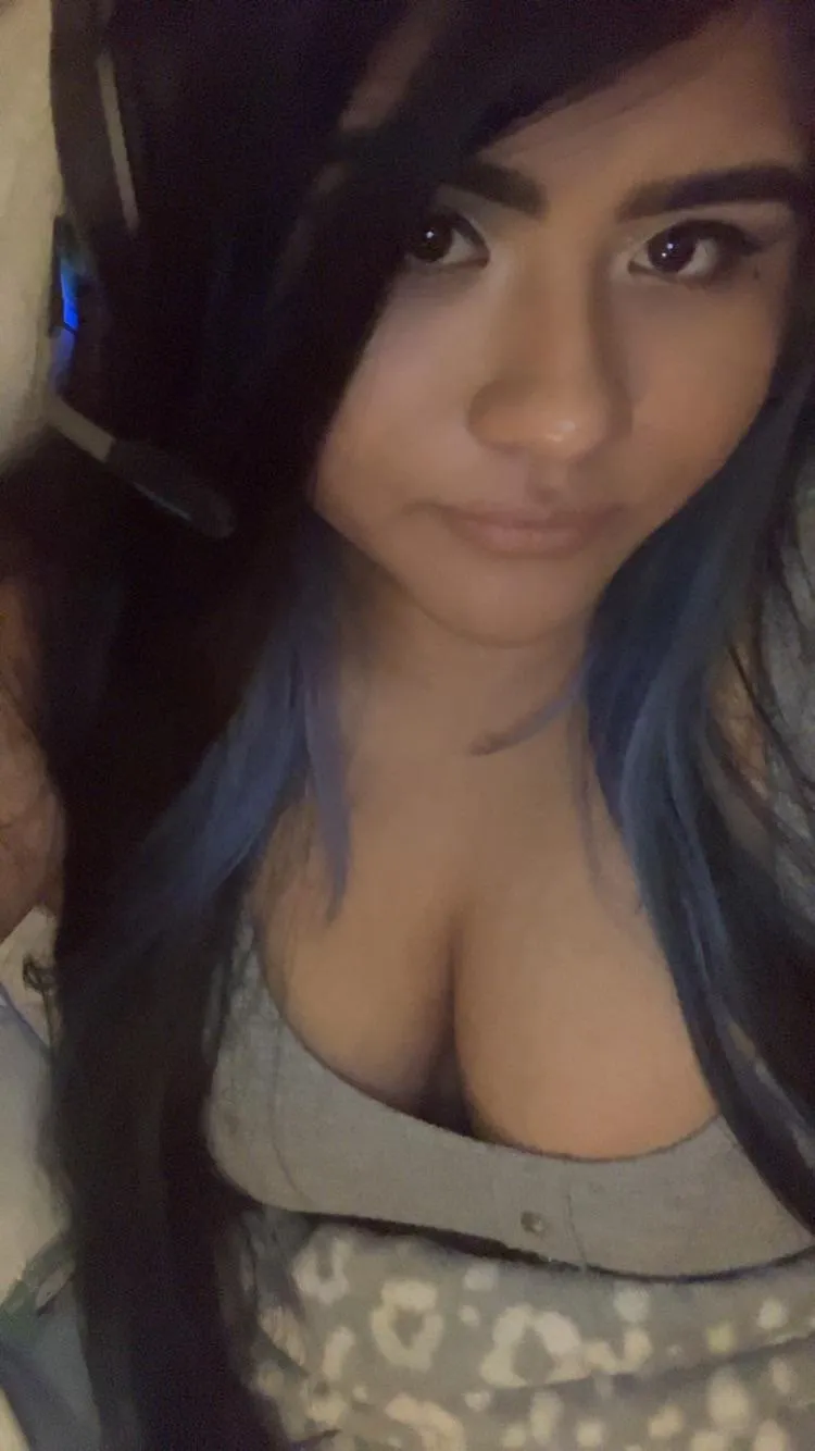 Playing helldivers 😋