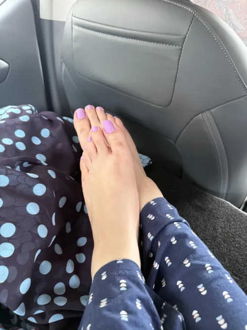 Road trippin 🛣️#feet [oc]