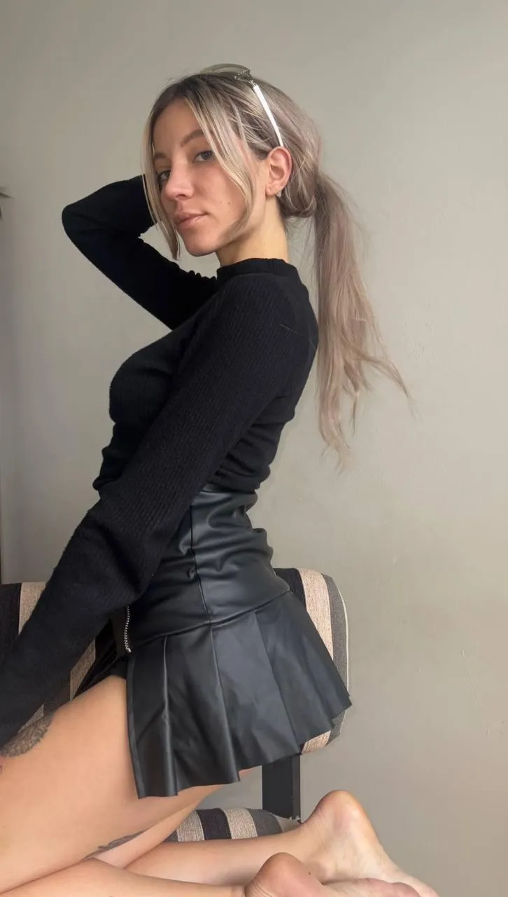 20 F4M Missoula - Montana wives taste better when they’re not yours.