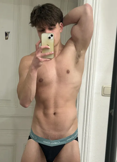 (20)Clean them with your tongue