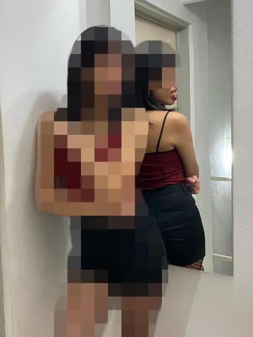 Each pixel is a chain that binds your lust. A chain you can never break! 🖤🌹