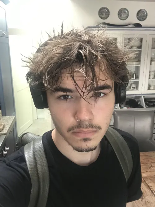 Experienced Bully looking for Female Nerds. Approach.