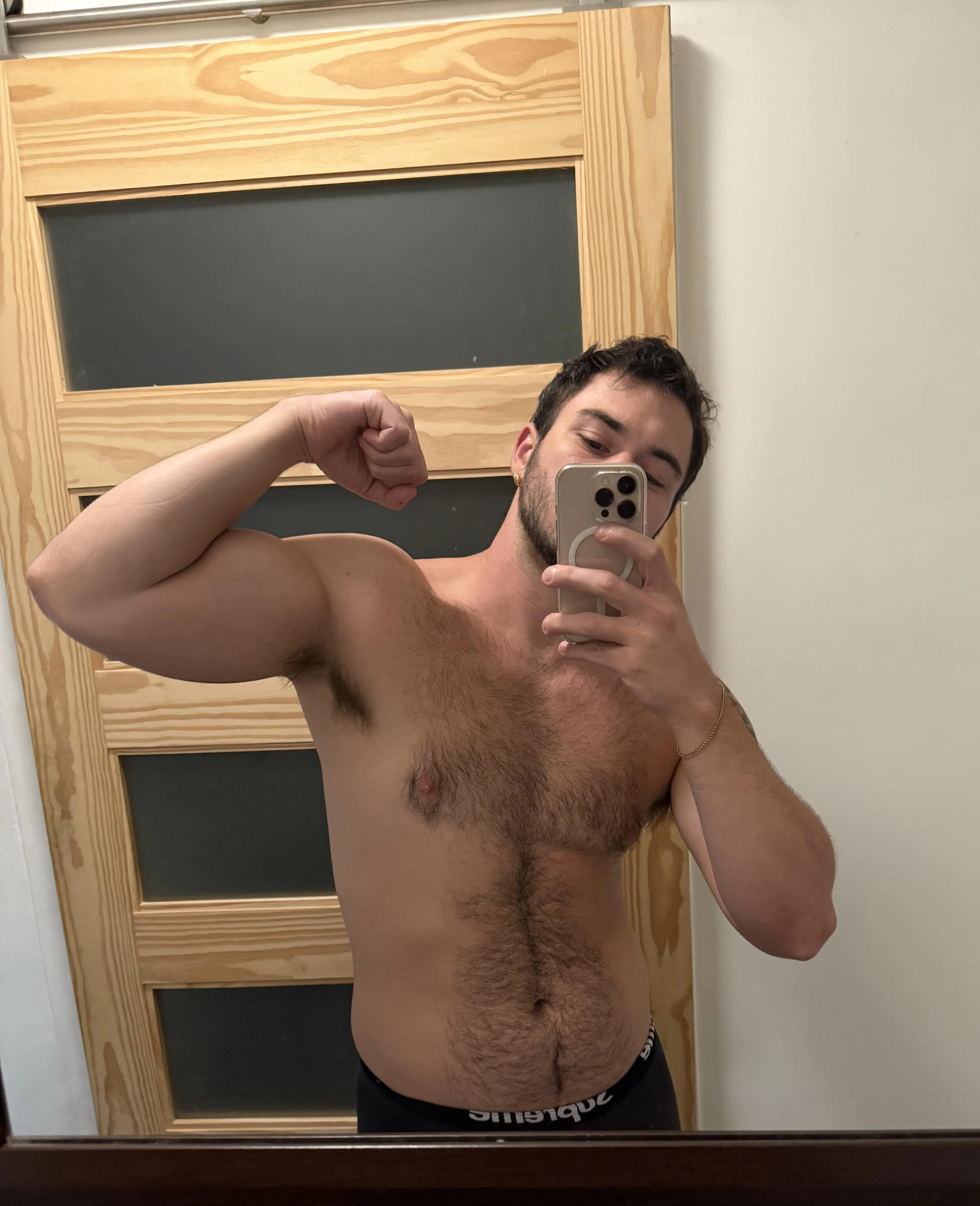 I was made to make you feel puny. You were made to $erve. 🐷💸