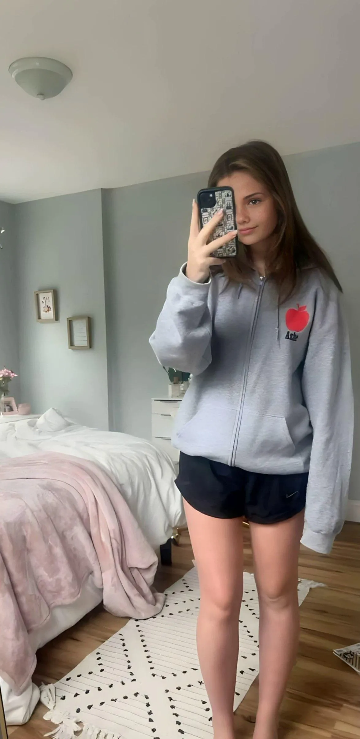 If ur an older guy do you want to bang ne?