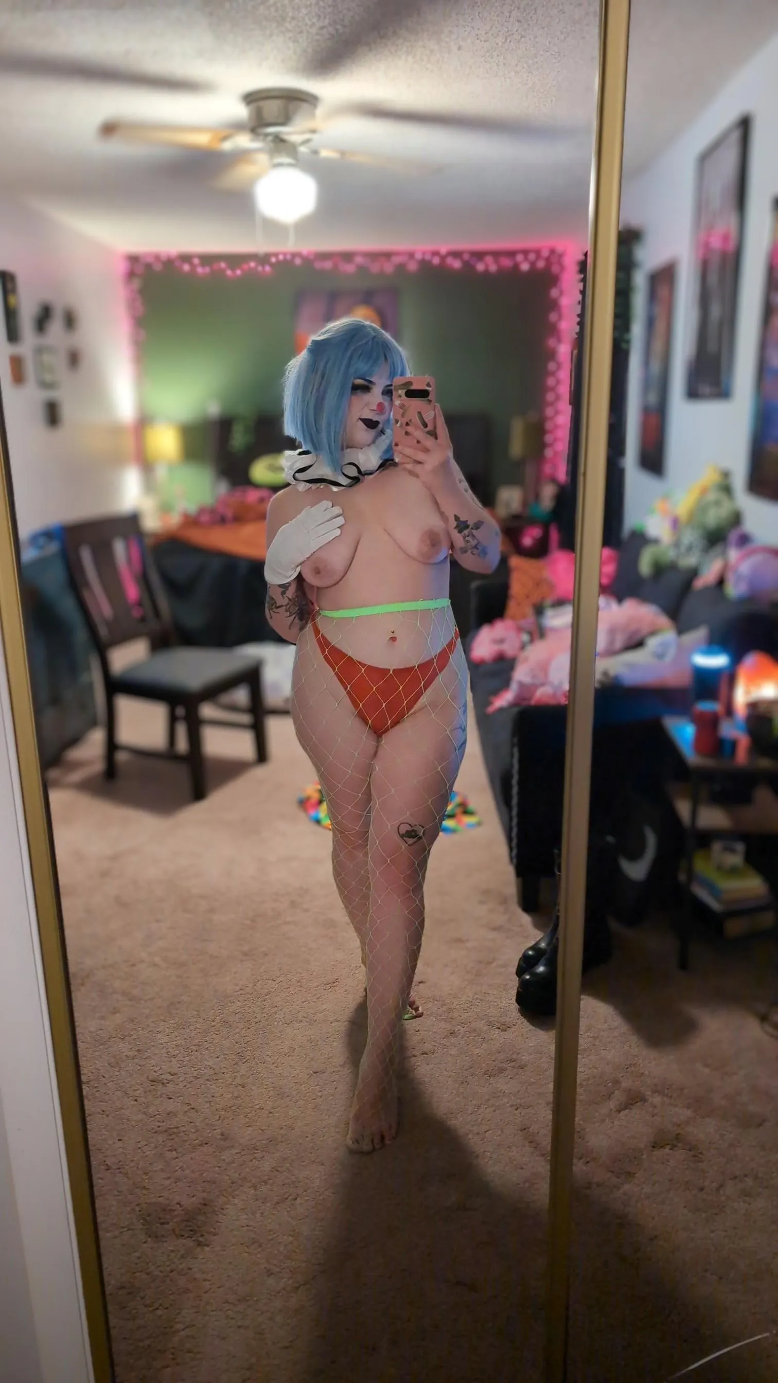 Let's practice together Infront of the mirror.