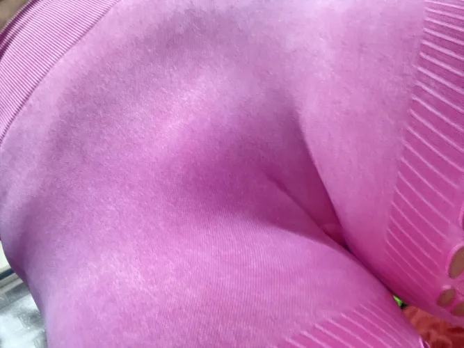 My camelote is wearing new leggings