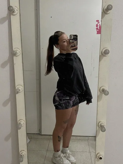 my gains look good in this post work out pic, dont they