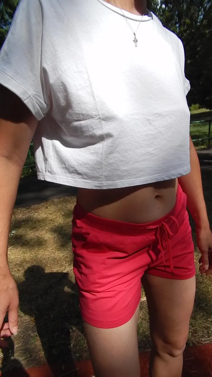 The simplicity of white balances the vibrancy of red and creates a fresh appearance