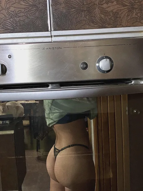 took a quick pic in my guy friend's kitchen. i almost got caught