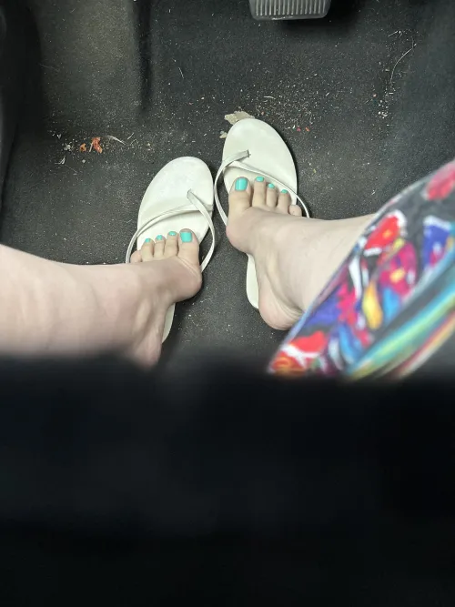 Fresh pampered feet 💋🫶 Size 10+