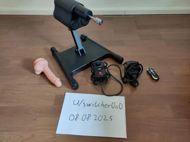 [WTS][EU] Hismith AK-03 Series Premium Sex Machine App Controlled With Remote