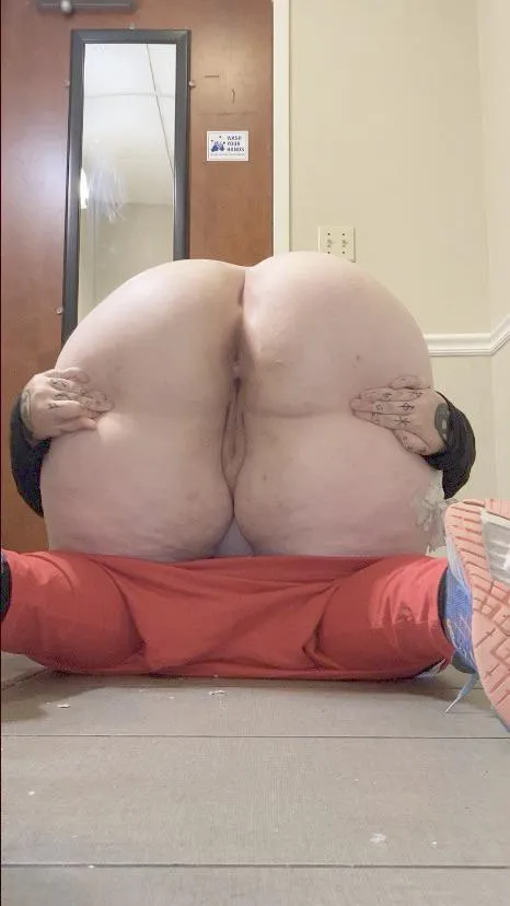 You like big girls fr or am I too much for you to handle ?😏🥵 Tele- bunni16snow signal- Bunni16snow