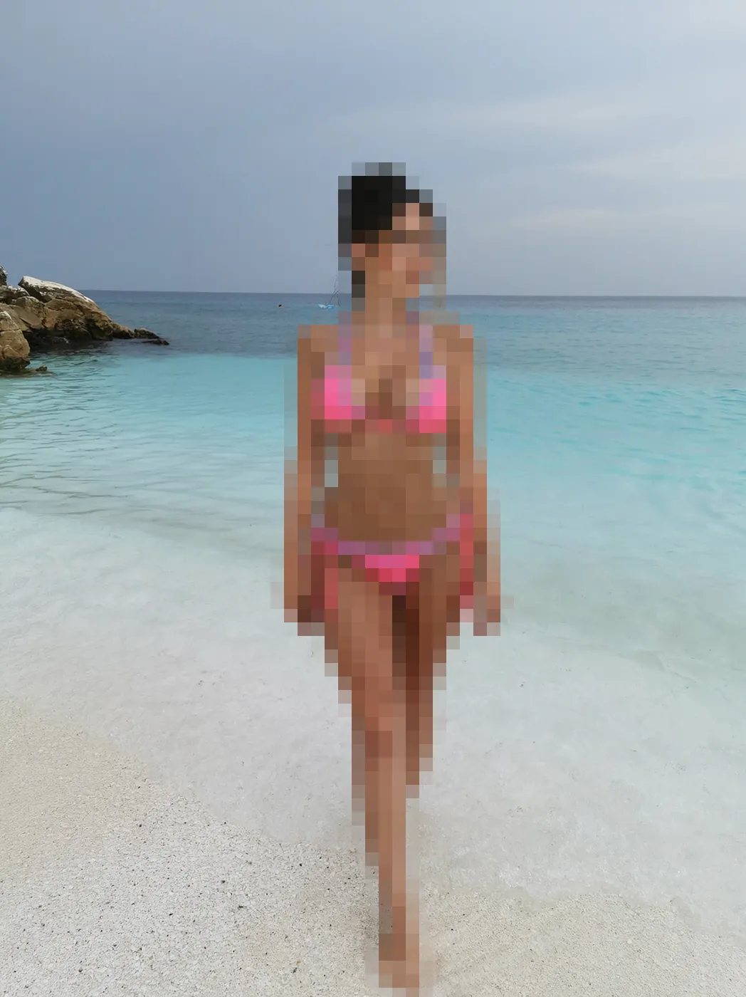 I deserve to live an amazing life while you goon to my pixels (and no, you don't have my approval if you didn't serve me first)