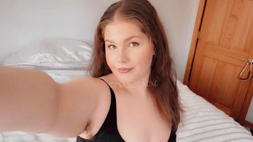 my pretty face is right there and yet the first thing you noticed was my pits? i would say i’m shocked, but i’m not. you’re brainrotted 🌀✨