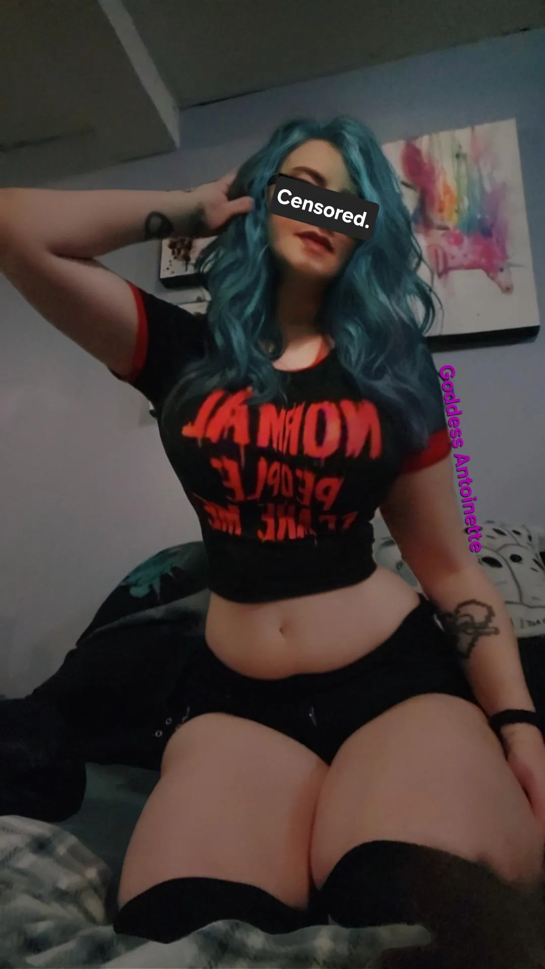 Sundays are made for worship.. so find your place at my feet && submit, sinners 😘💋