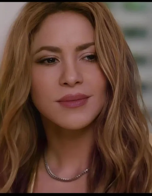 Anyone want to play as Queen Shakira in RP? 🤤