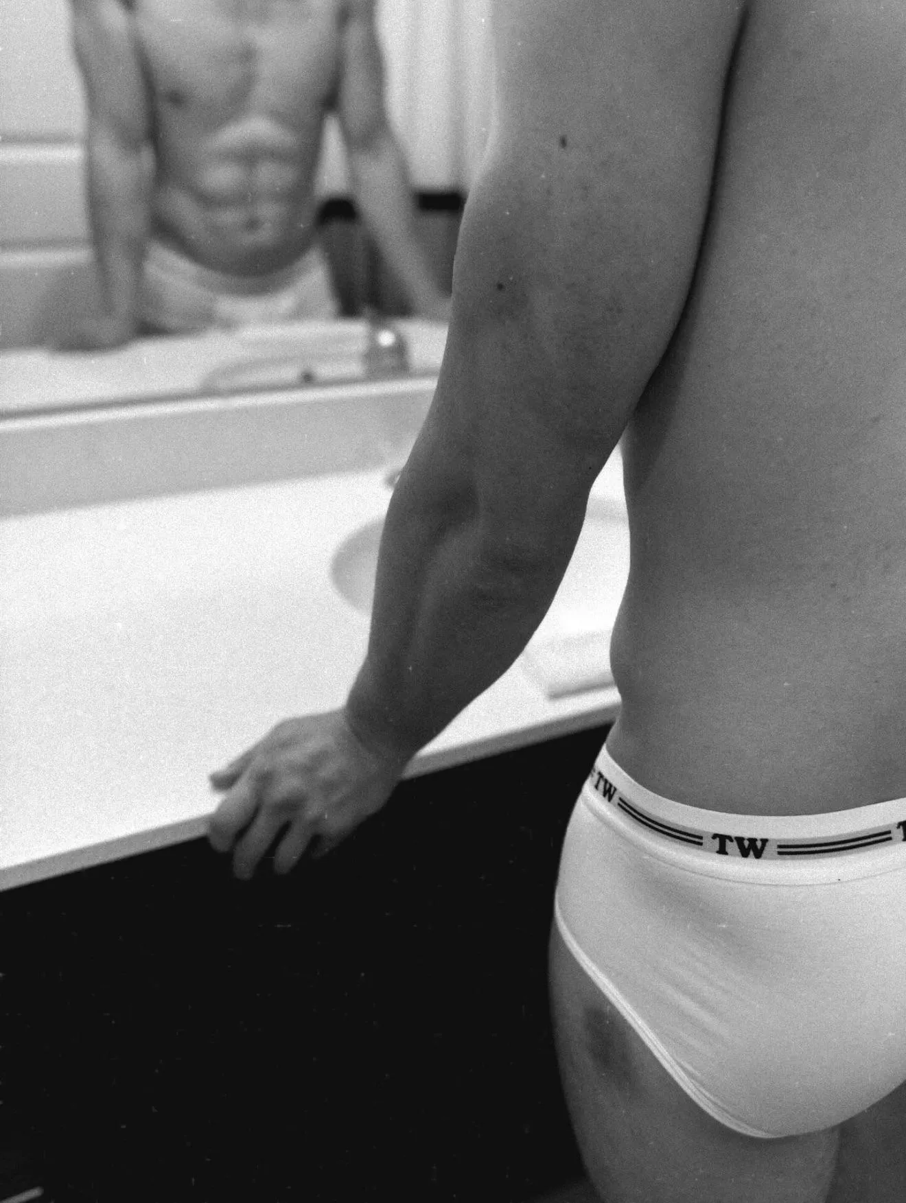 Black And White? Or colored photos?