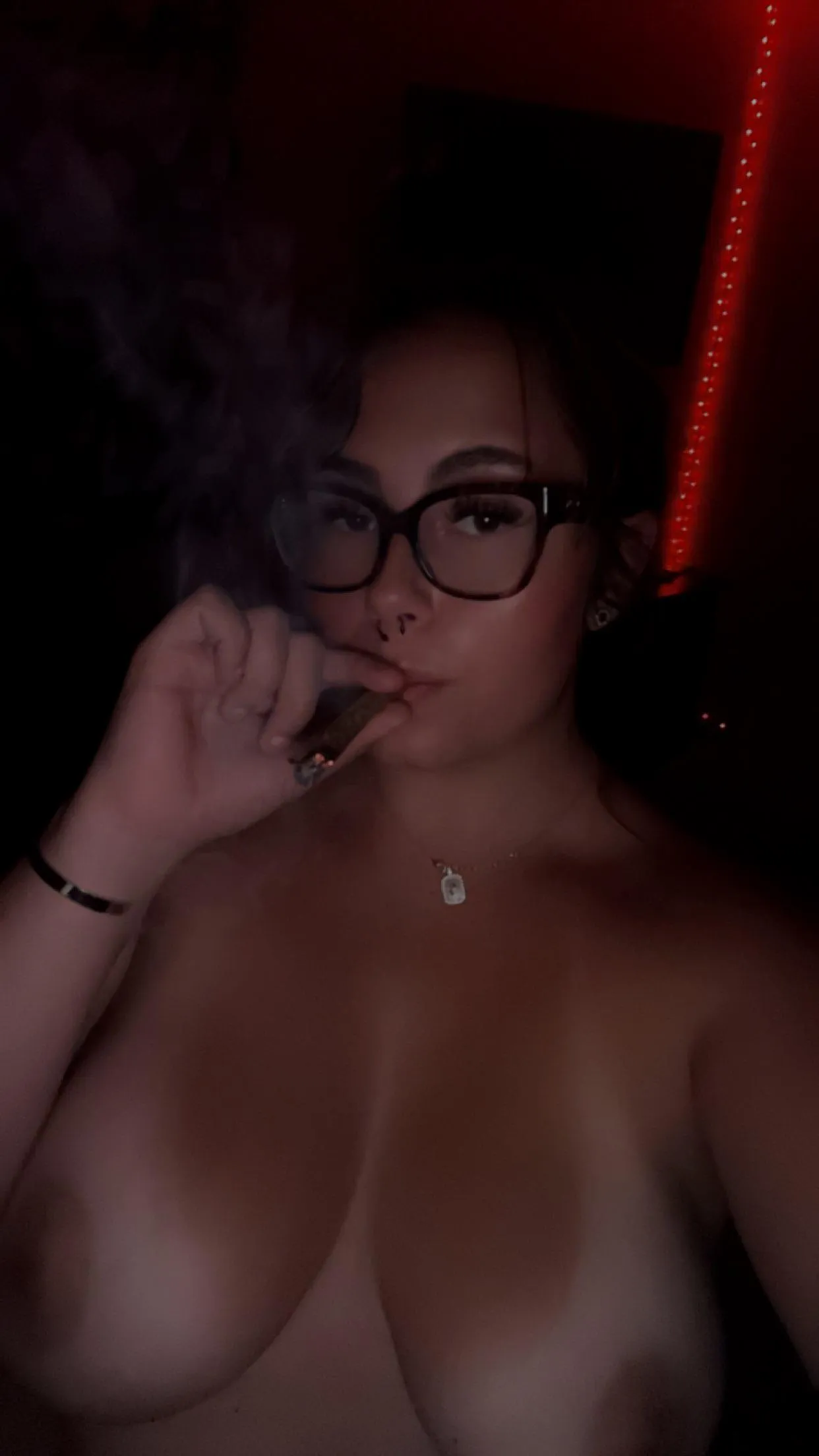 i know what would fit right between 🍒