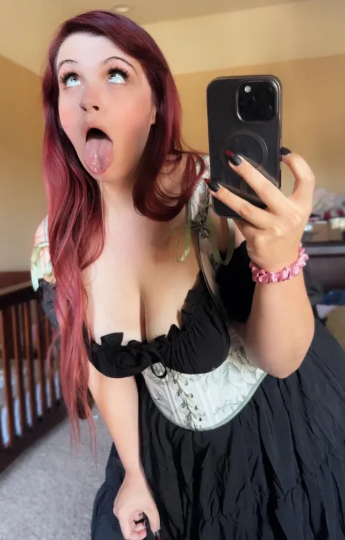 Little renaissance face fuck? 😏