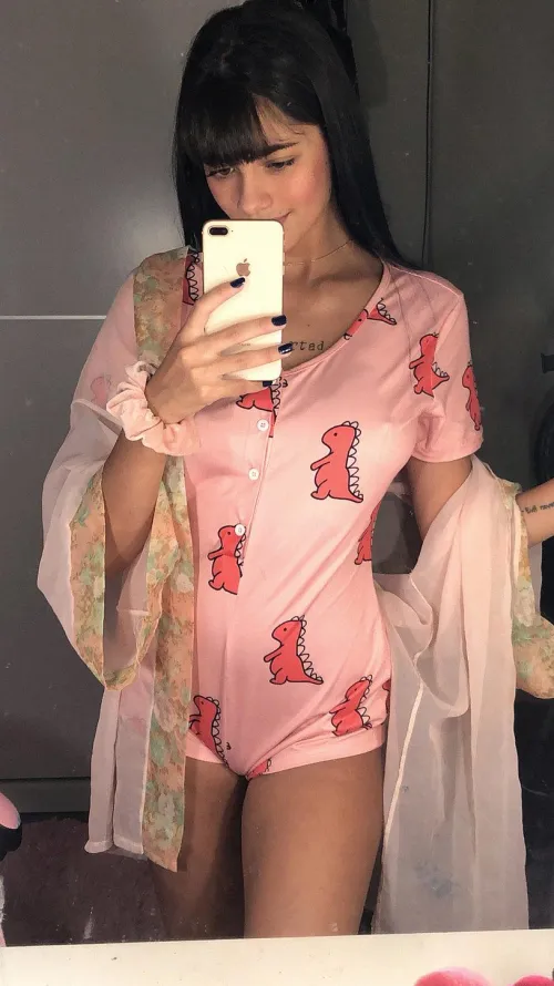 midnight’s for moans, not dreams, right?