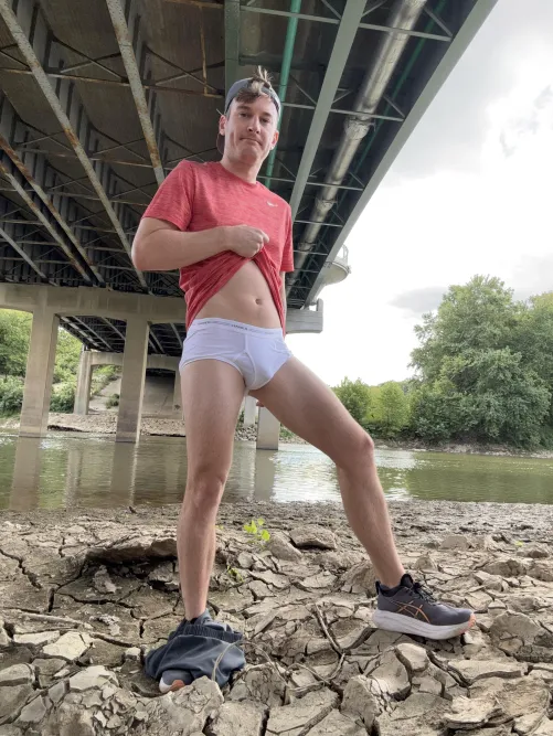 Stopped mid-run and decided to drop trou and expose my tighty whities