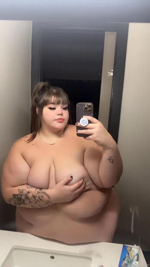 First time showing off my body🐷