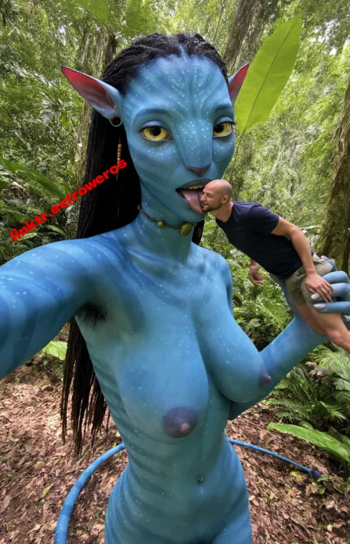 Giantess neytiri want to kiss?