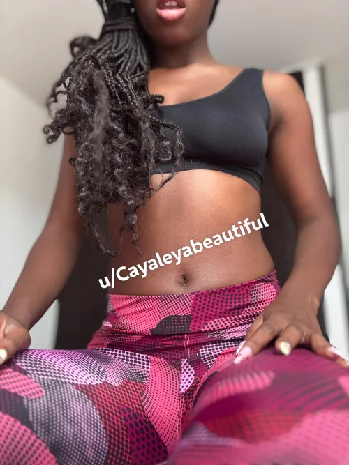 one day of gfe $70, one week $130, It includes sexting, I'll be your girlfriend for that time, all content is live, and much more.