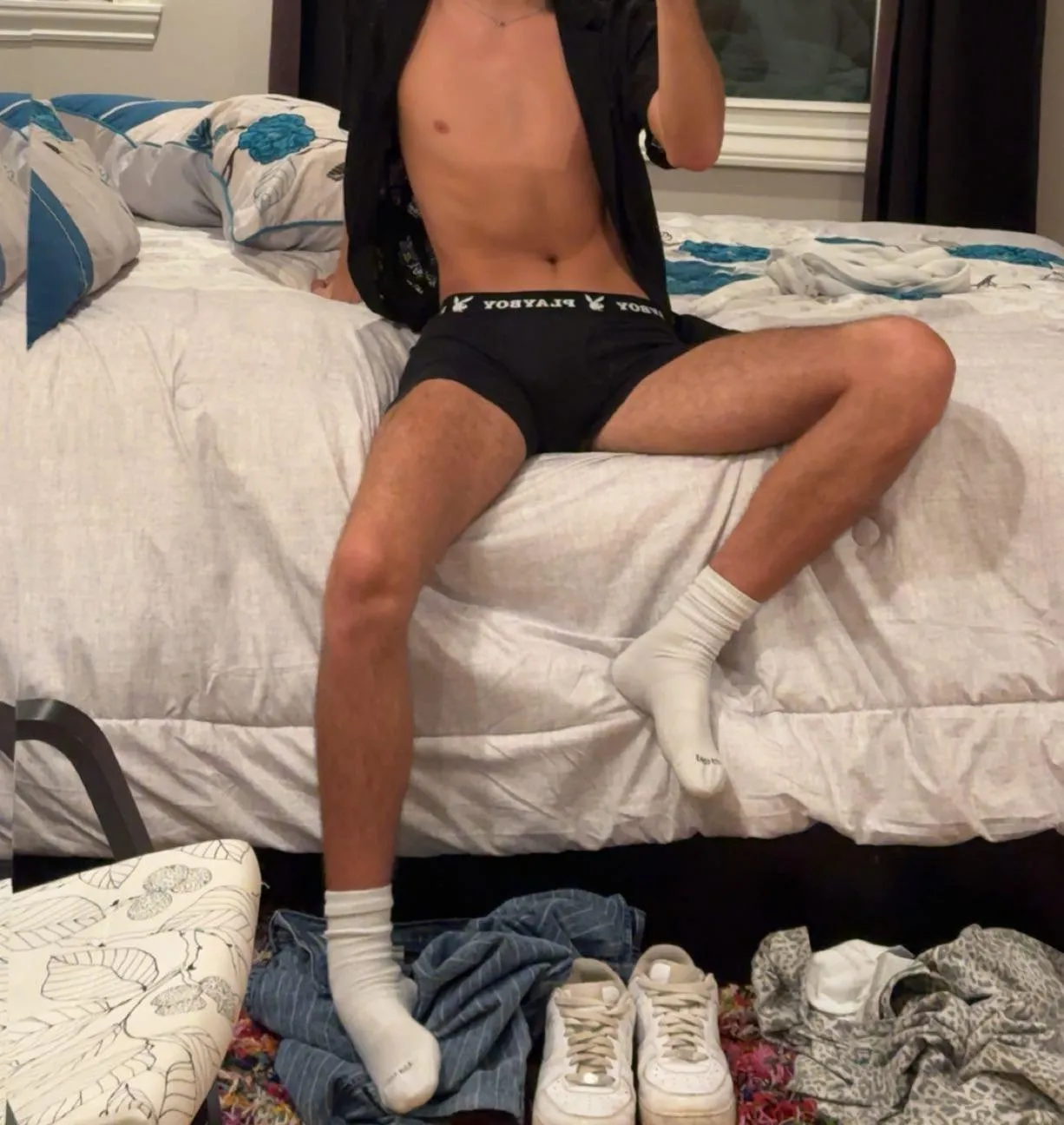 (21) making a sock fetish GC comment sc below and ill add you!