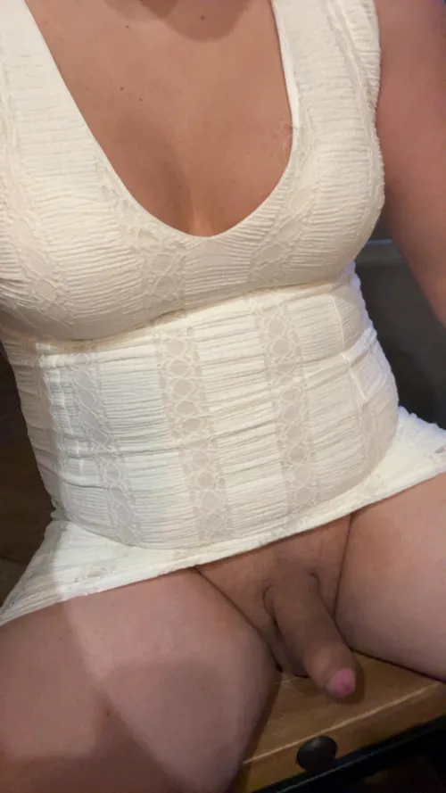 26 [T4R] sissy slut bottom looking for a married daddy to bring his wife’s clothes dress me in them and use me in ways she won’t let you