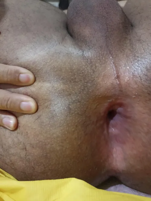 brincar com o cuzinho é bom demais