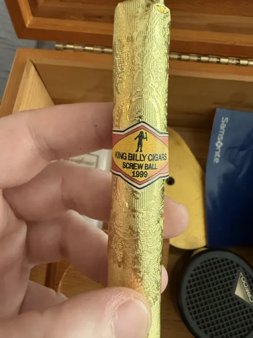 Can anyone tell me anything about this cigar? I found it in my late dad’s things.