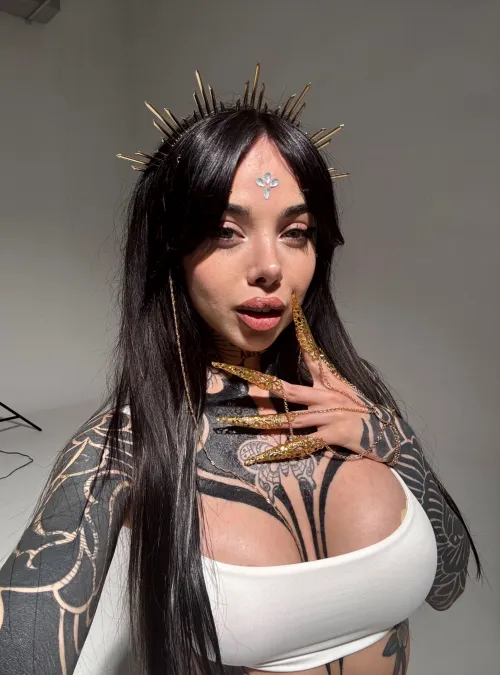 cover my new tattoo with your load